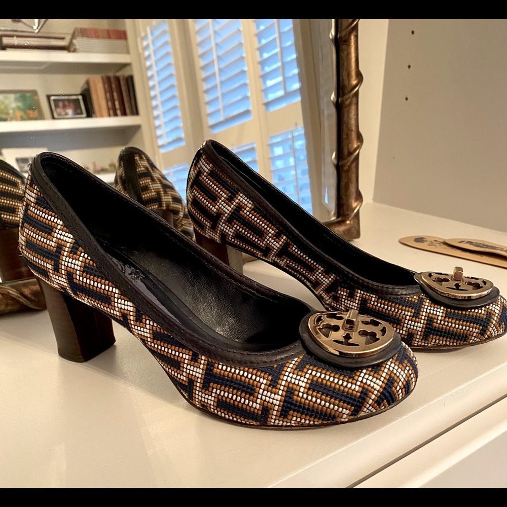 Tory Burch heels with navy, gold, white pattern.